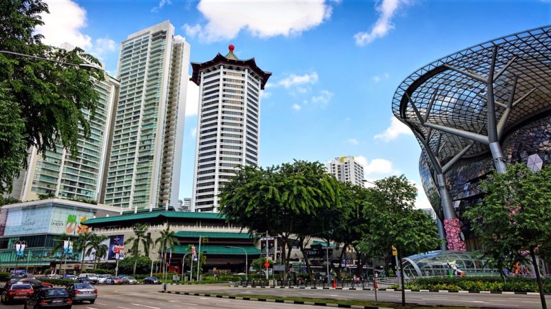 シンガポールの観光名所　オーチャードストリート