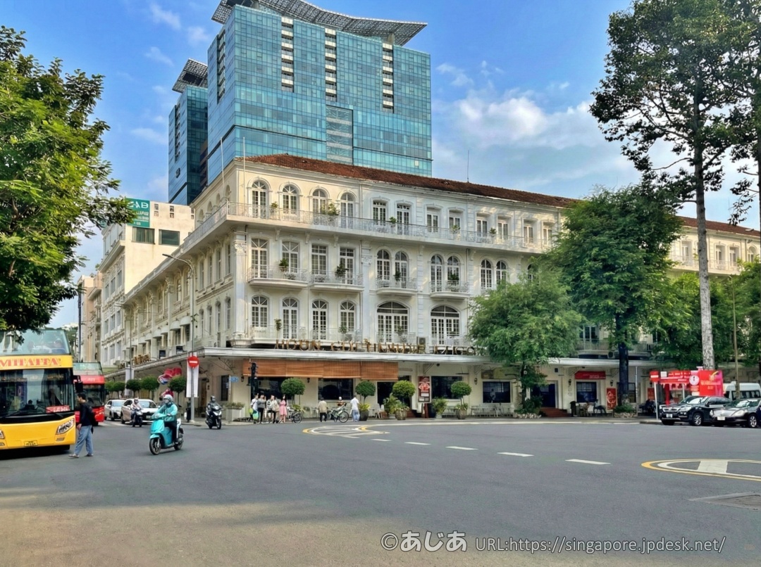 ホーチミンの名門「ホテル・コンチネンタル・サイゴン」の外観