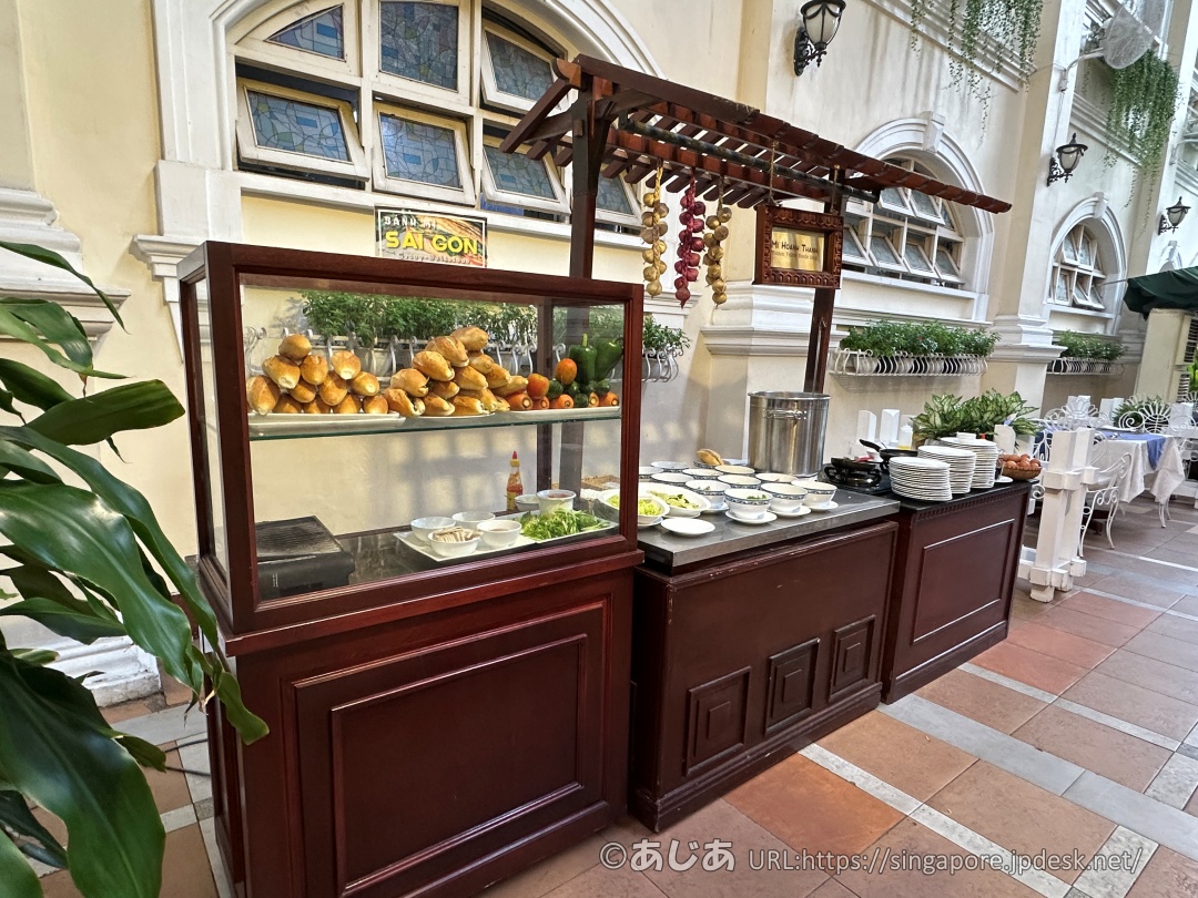 ホテル・コンチネンタル・サイゴン（Hotel Continental Saigon）の朝食のライブキッチン