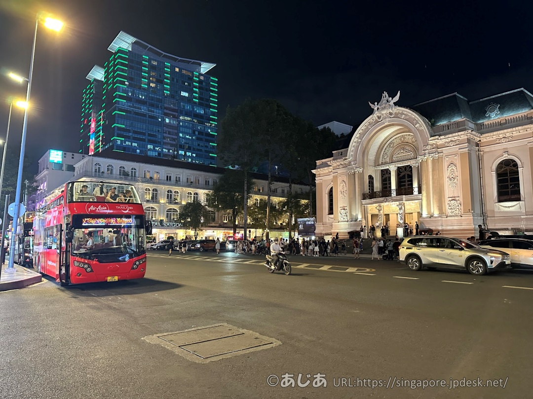 ホテル・コンチネンタル・サイゴン（Hotel Continental Saigon）横のオペラハウス