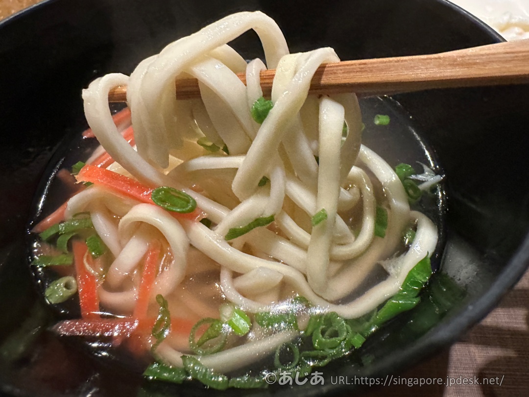 ダイワロイネットホテル那覇国際通りの朝食ビュッフェの沖縄そば