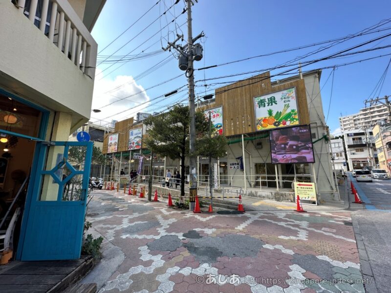 沖縄那覇の第一牧志公設市場の外観