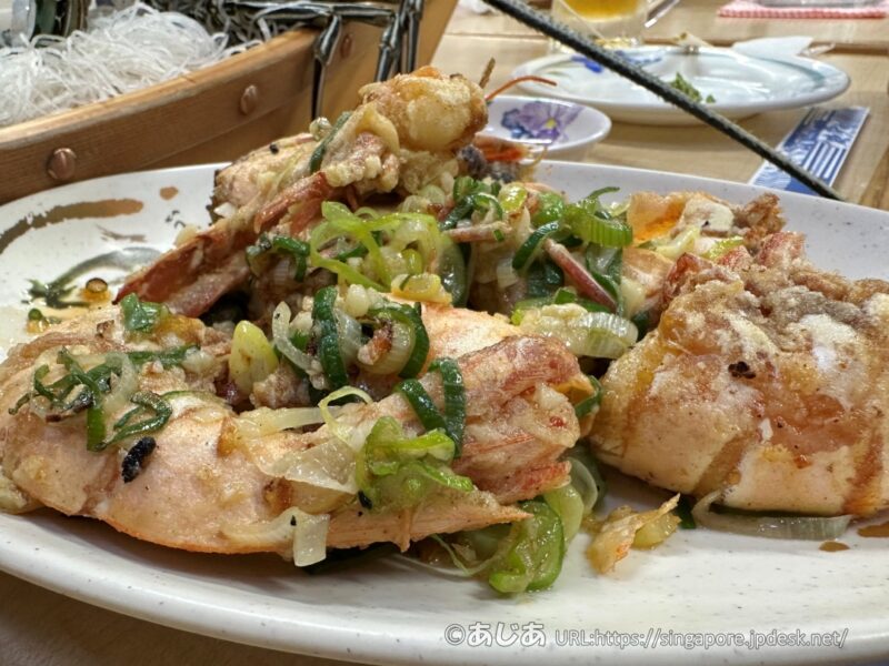 沖縄那覇の第一牧志公設市場のエビのガーリックバター炒め