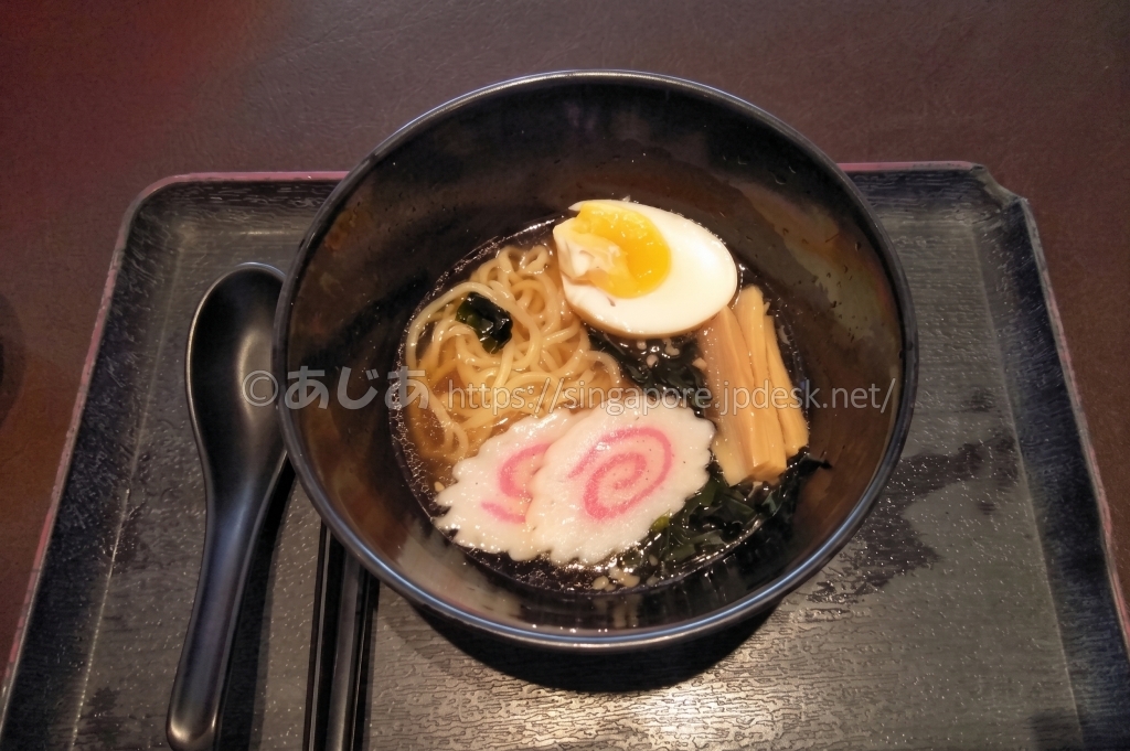 Plaza Premium Loungeで提供された日本風ラーメン