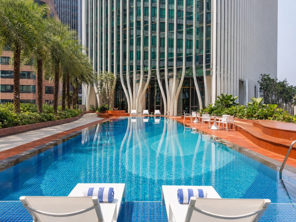 オークウッド プレミア ラッフルズ プレイス シンガポールのプール外観
