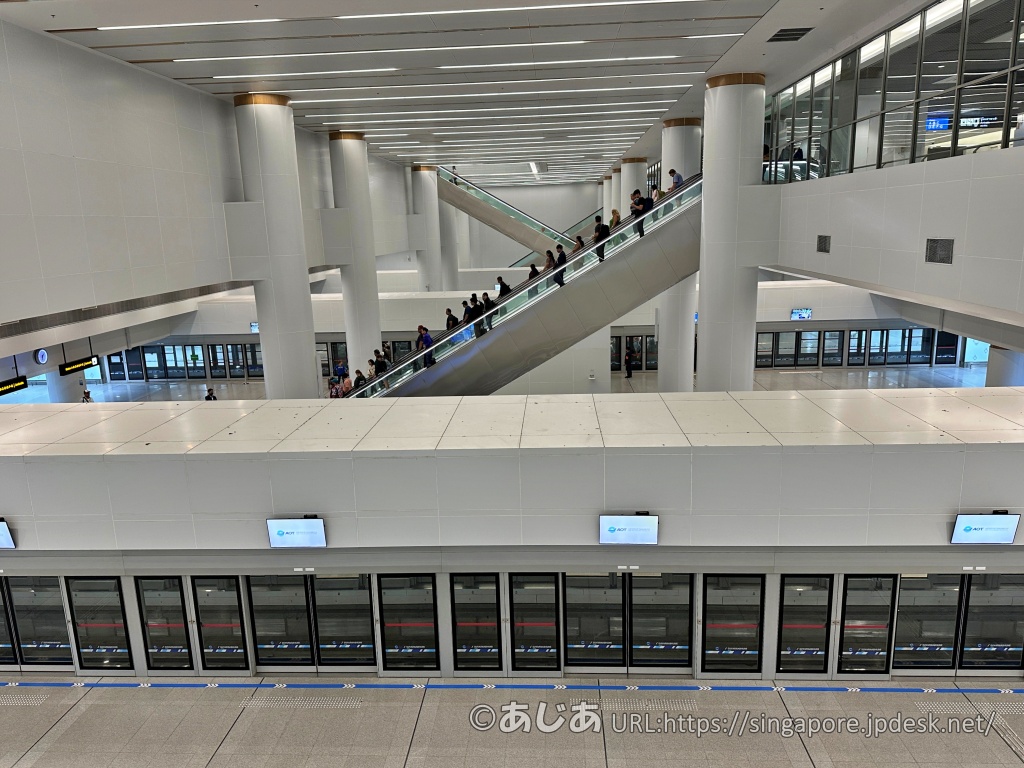 スワンナプーム空港のメインターミナルとサテライトを結ぶAPM乗り場